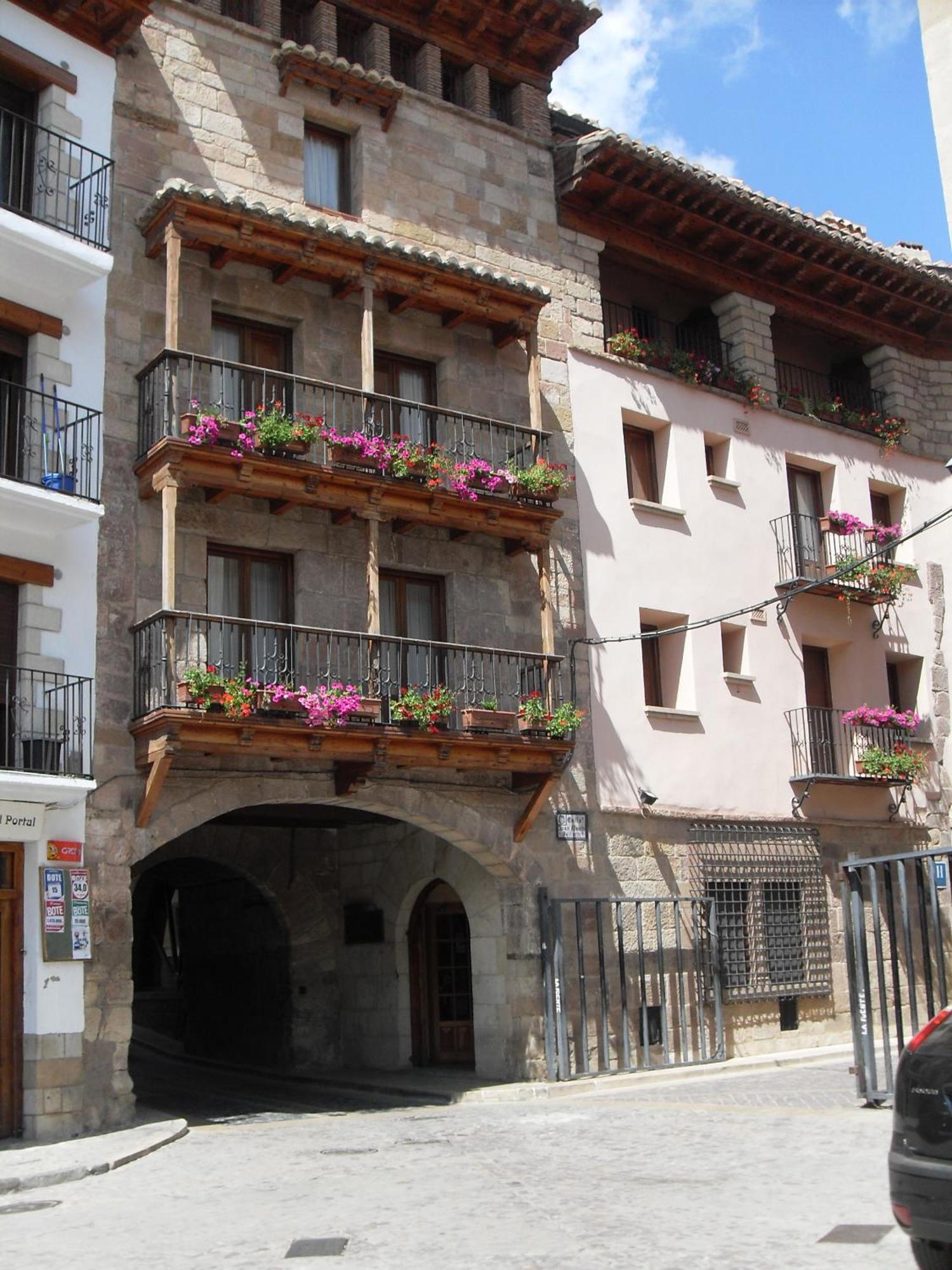 Hotel Jaime I Mora de Rubielos Buitenkant foto